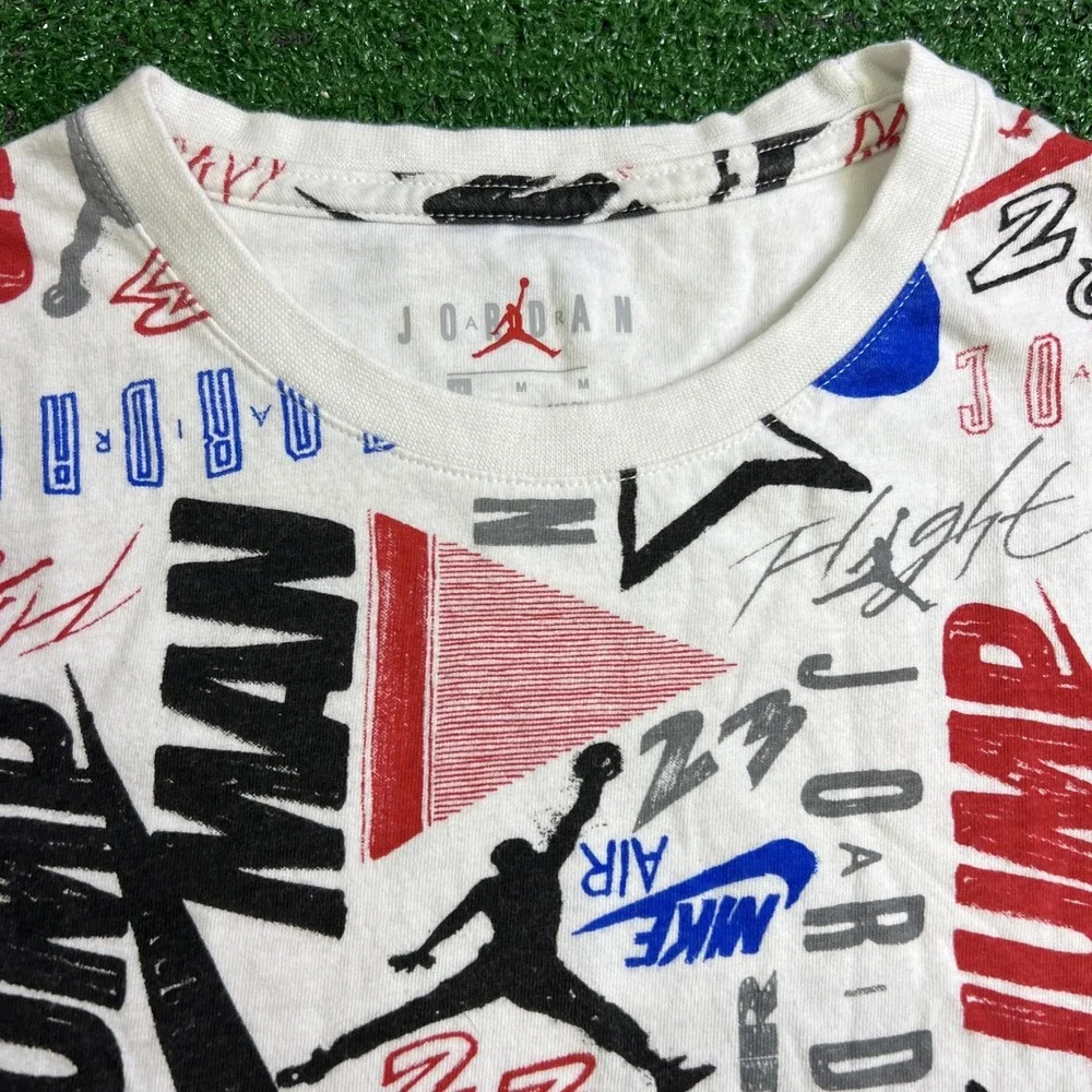 Nike Air Jordan All Over‎ Print Short Sleeve T-Shirt White Youth Medium